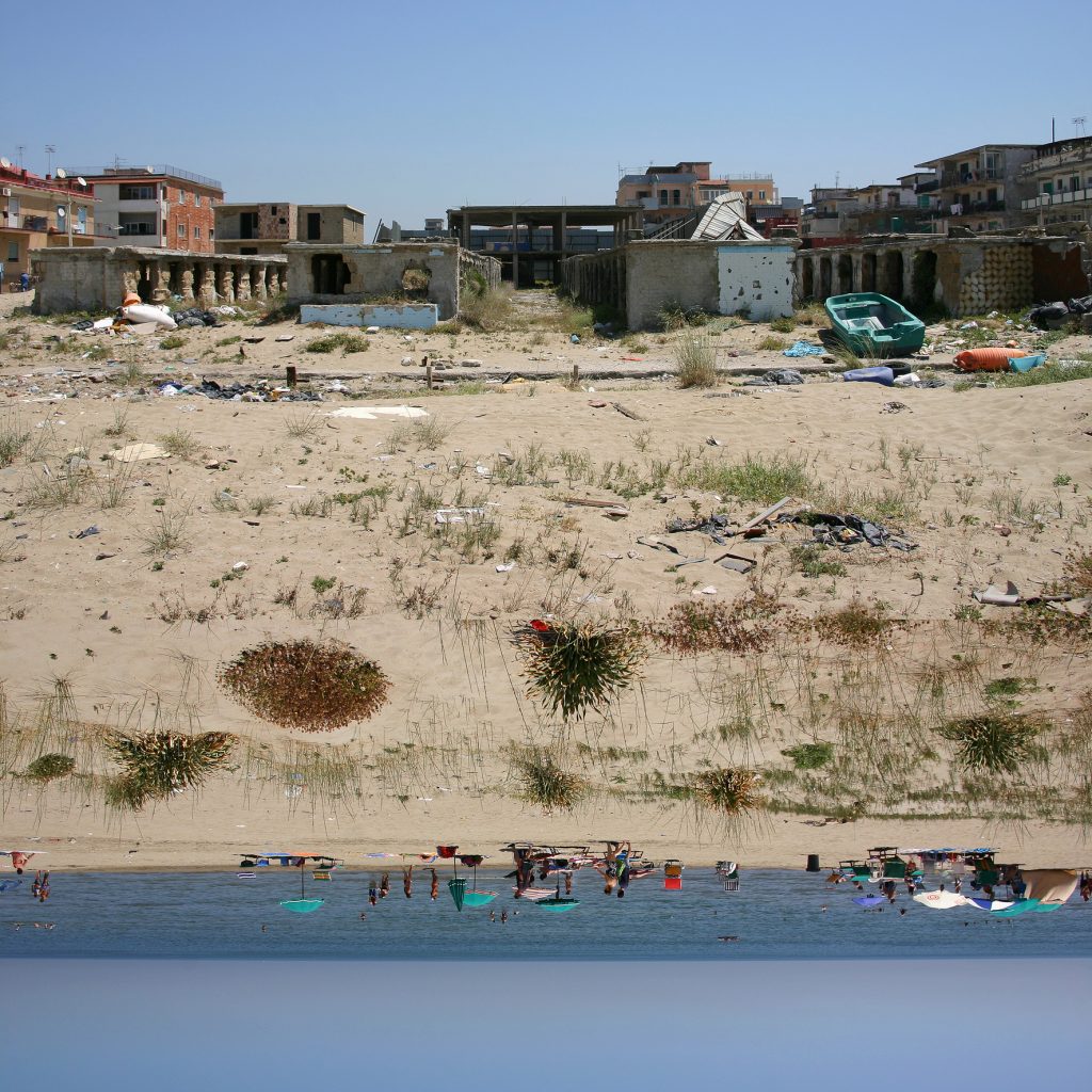 Eugenio Tibaldi, Seaside 08, 2012. Courtesy l'artista e galleria Umberto Di Marino